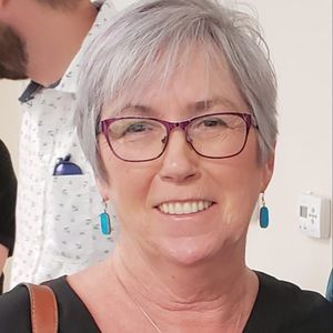 Meet your Posher, Lynne